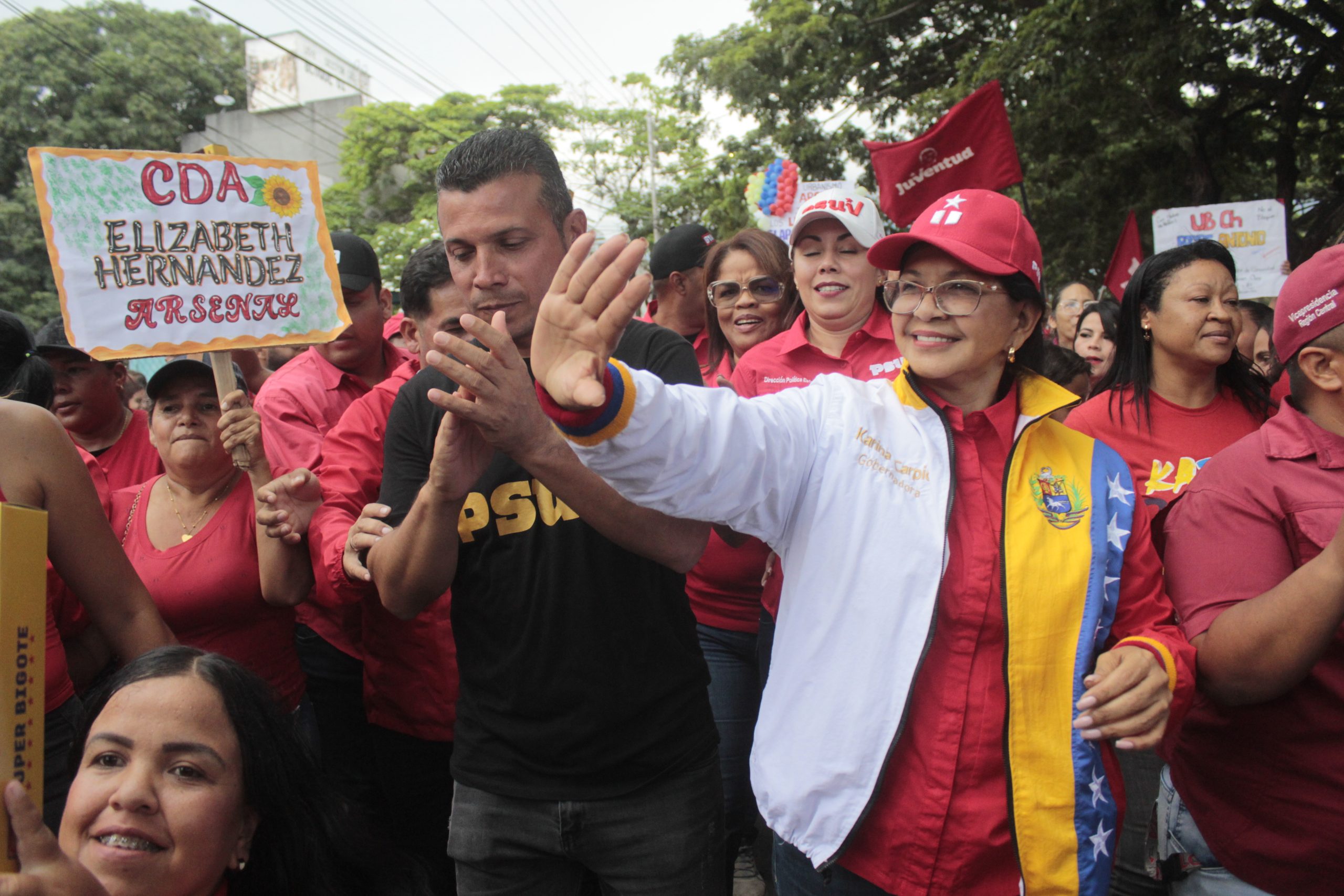 Gobernadora Karina Carpio Encabez Caminata En Ca A De Az Car