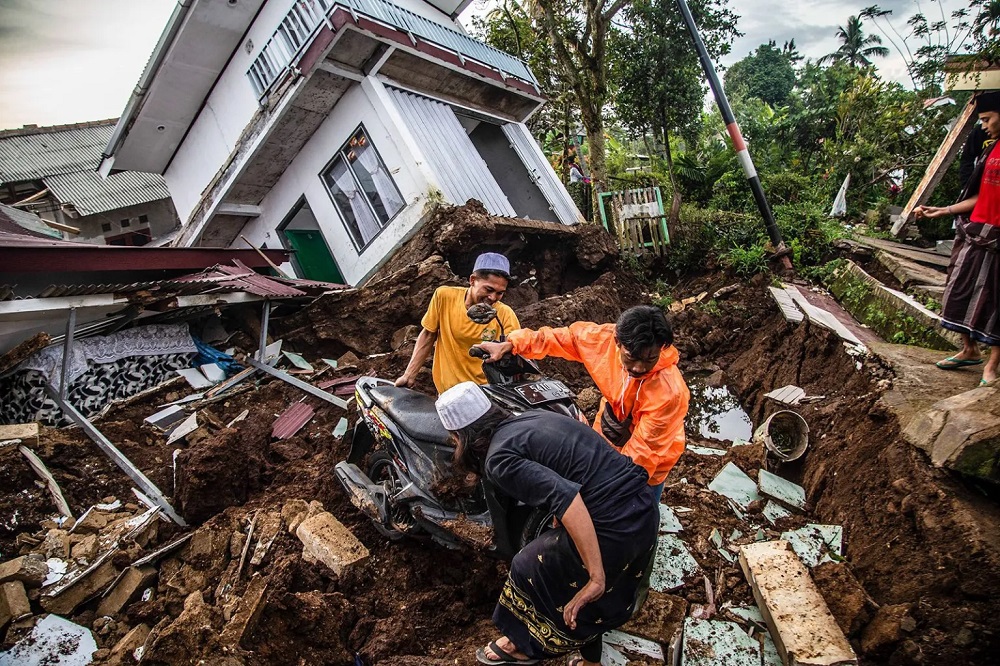 Terremoto en Indonesia causó ocho heridos y daños materiales