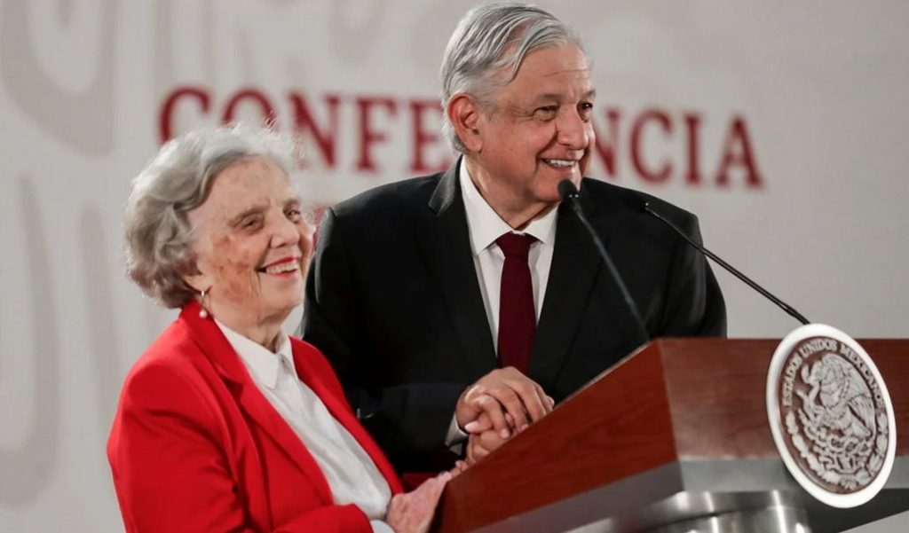 López Obrador felicita a Elena Poniatowska