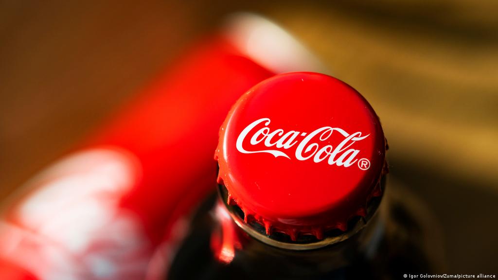 CocaCola prohíbe a sus empleados beber Pepsi