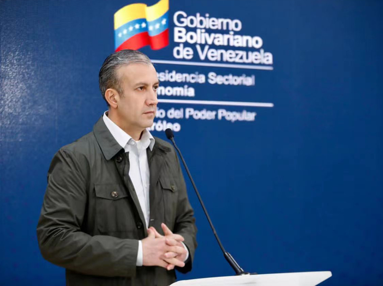 Tareck El Aissami, vicepresidente Sectorial de Economía, informó que desde Venezuela se emitió la orden de captura ante la INTERPOL contra 23 ciudadanos involucrados en el desfalco de la empresa Petroquímica Monómeros,