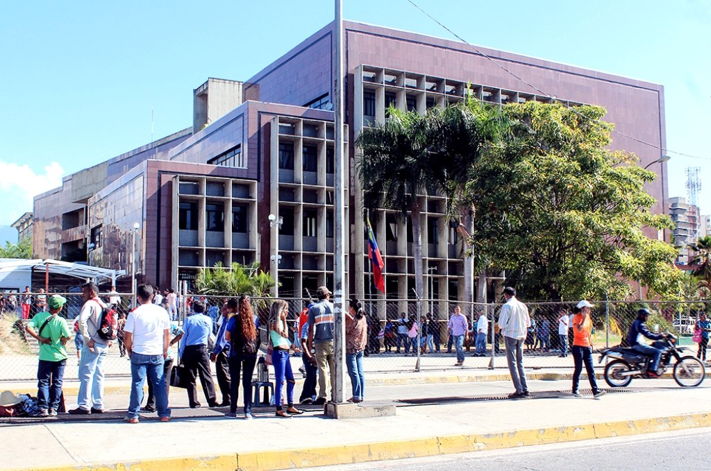 TSJ condenó a ocho años de cárcel a tres funcionarios policiales elsiglo.com.ve