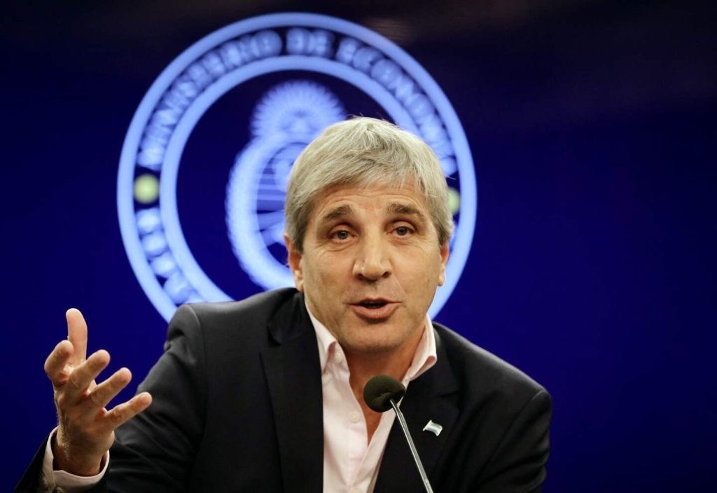 Milei allana a los argentinos el uso de los dólares guardados "bajo el colchón" elsiglo.com.ve