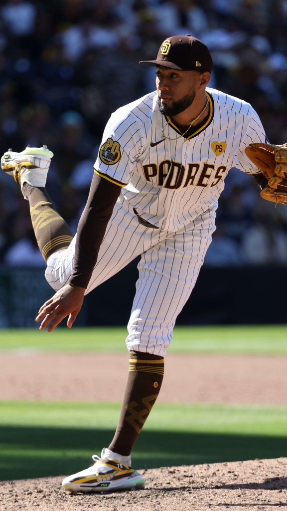 Actualmente en salvados, Robert Suárez domina, toda la MLB ¡Pa´ encima! elsiglo.com.ve