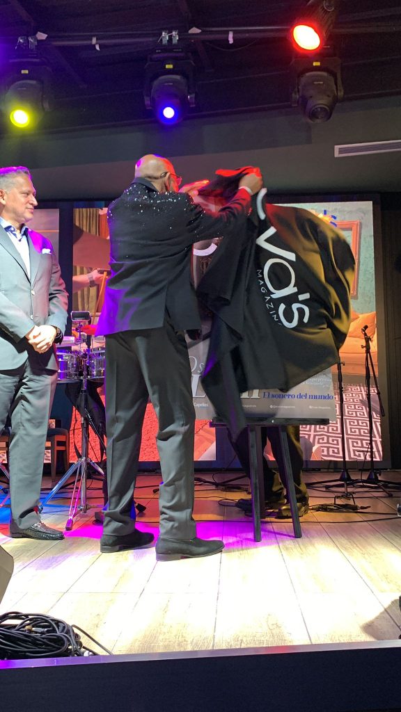 El emblemático Hard Rock Café de la ciudad capital vibró con el talento, el arte y la elegancia que caracterizan a eva's Magazine, en el lanzamiento de su nueva edición, que esta vez vino envuelta en la magia de salsa. elsiglo.com.ve