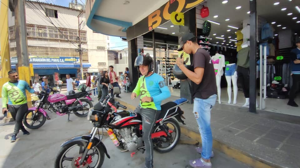 Mototaxistas ribenses se mantienen en marcha