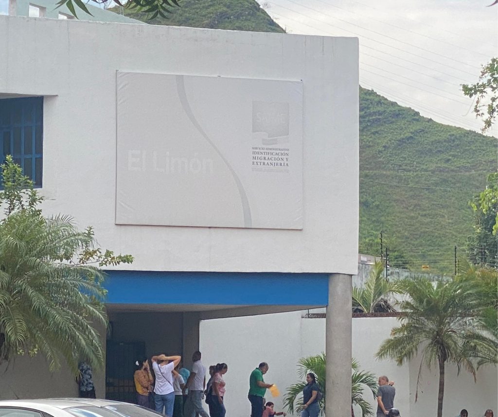 Prosigue la verificación de datos en el Saime elsiglo.com.ve