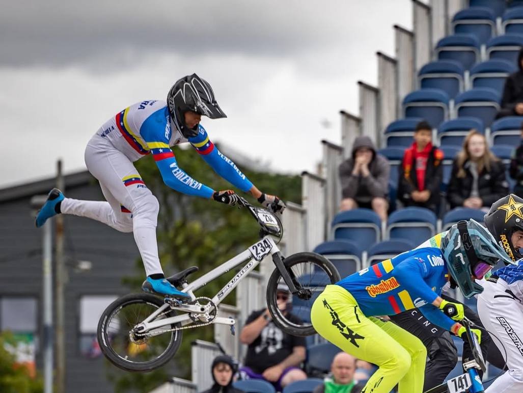 Delegación venezolana compite en el Mundial de BMX Racing 2025
