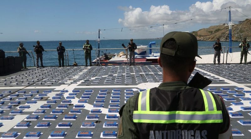 Hallaron embarcación con material usado por grupos de narcotráfico elsiglo.com.ve
