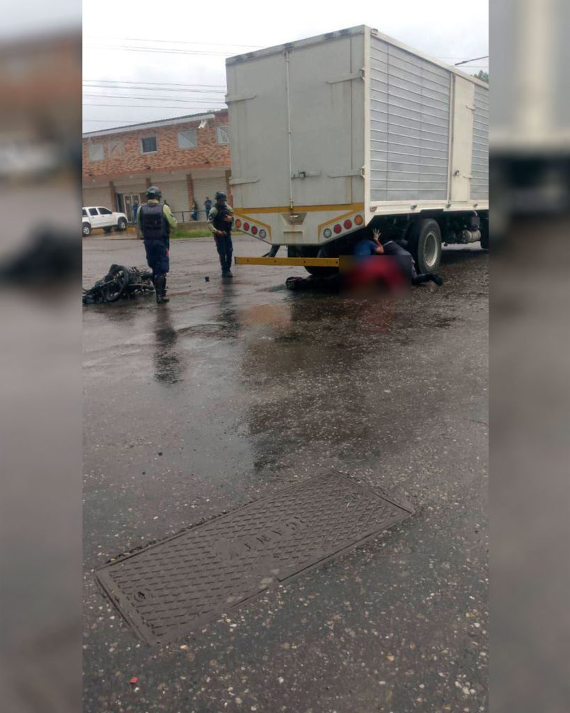 Identificado motorizado fallecido tras chocar contra camión elsglo.com.ve