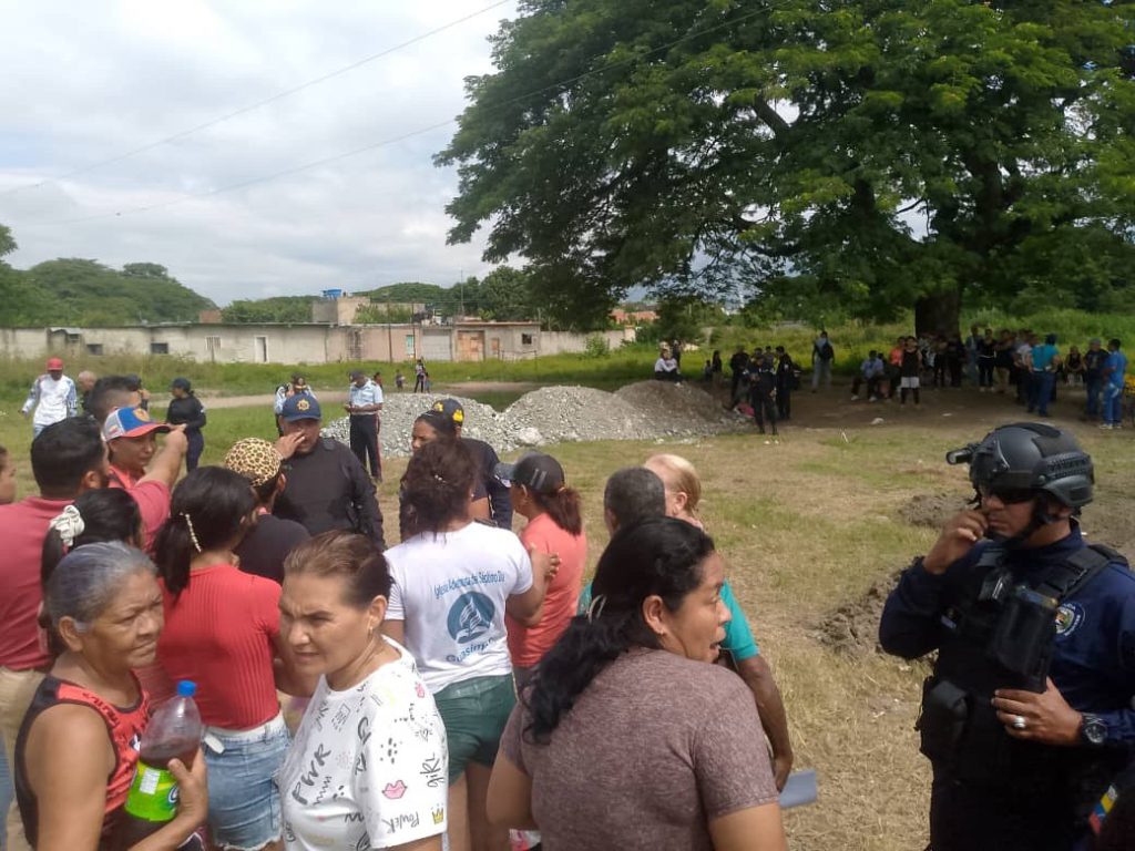 Vecinos denuncian paralización arbitraria de una obra comunitaria elsiglo.com.ve