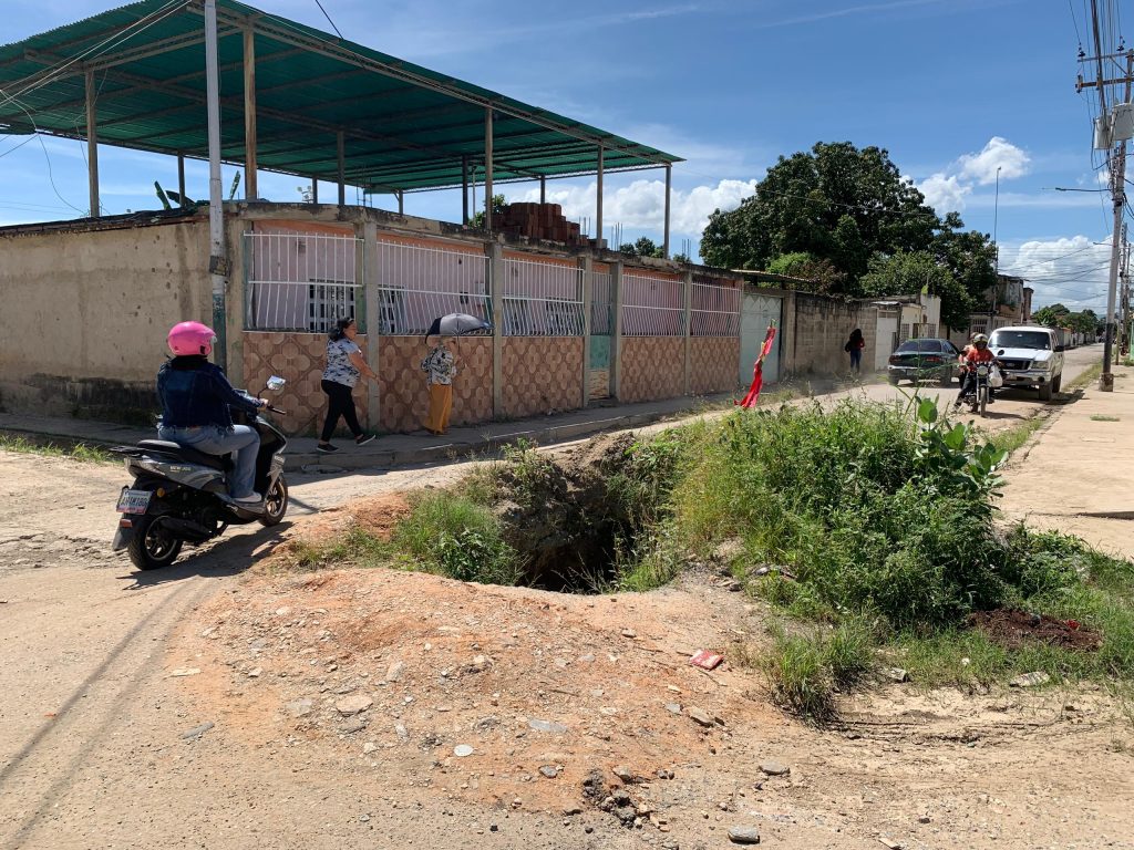 En deplorable estado se encuentra la calle Monagas elsiglo.com.ve