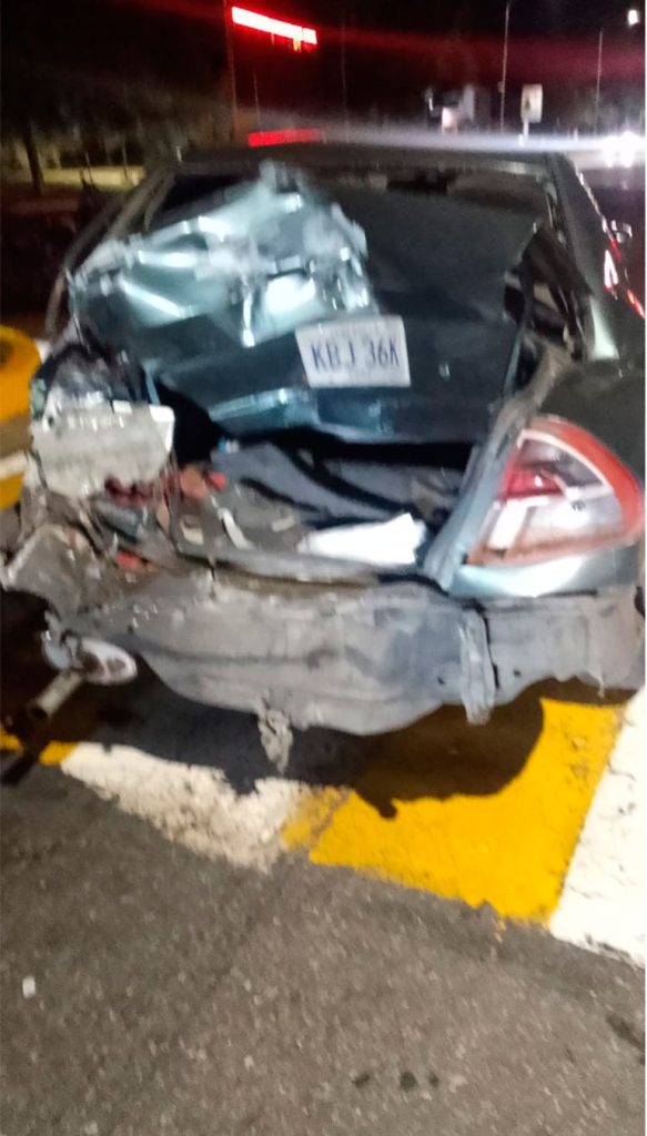 Impactante choque múltiple a las afueras del Hyperjumbo elsiglo.com.ve
