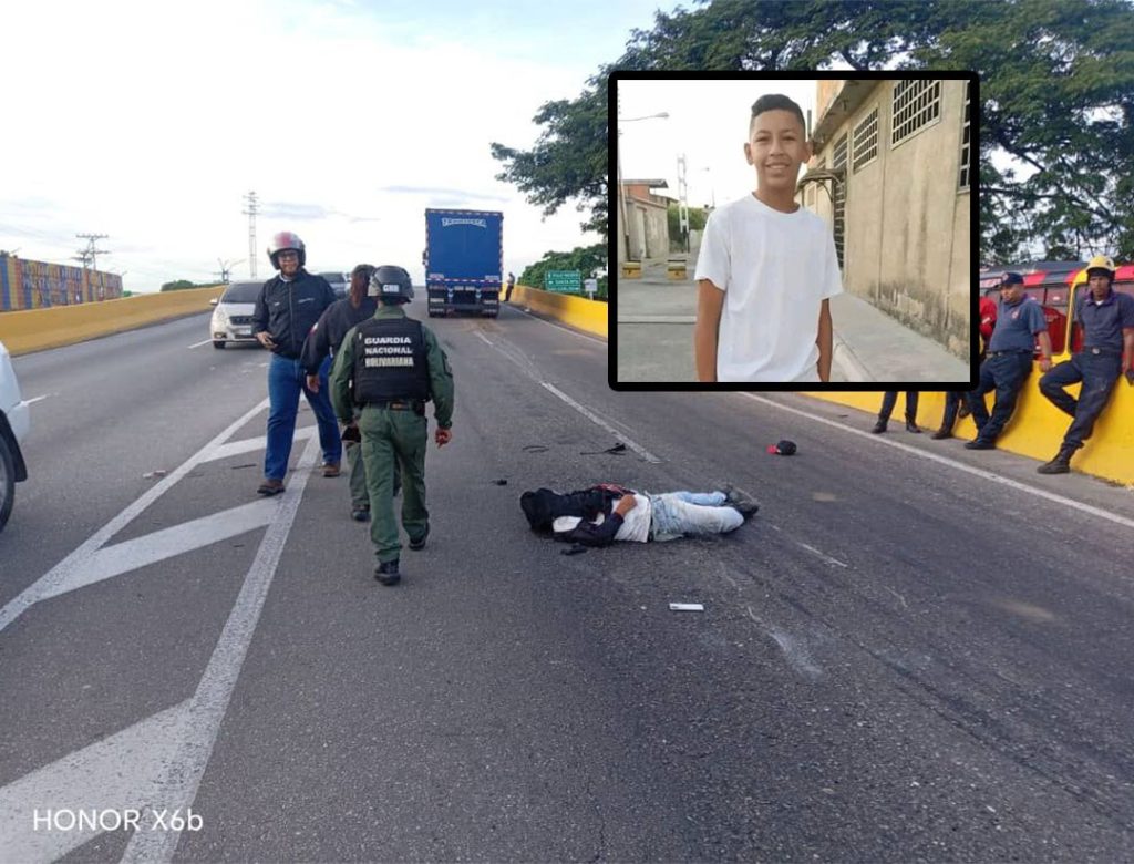 Muertos dos motorizados al colisionar contra la carga de una gandola elsiglo.com.ve