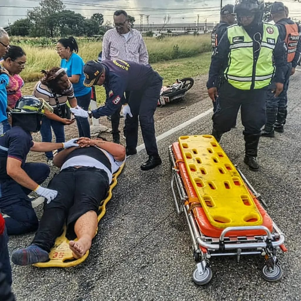 Herido motorizado al sufrir accidente en la Autopista Regional elsiglo.com.ve 