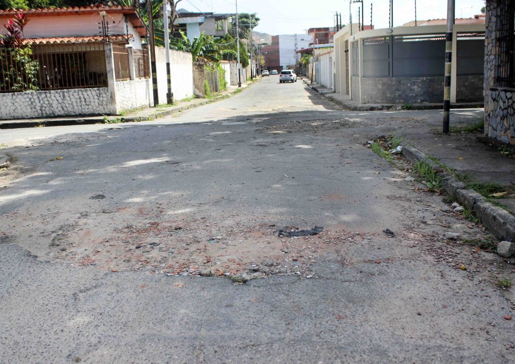 Calles de Arias Blanco siguen en pésimas condiciones elsiglo.com.ve