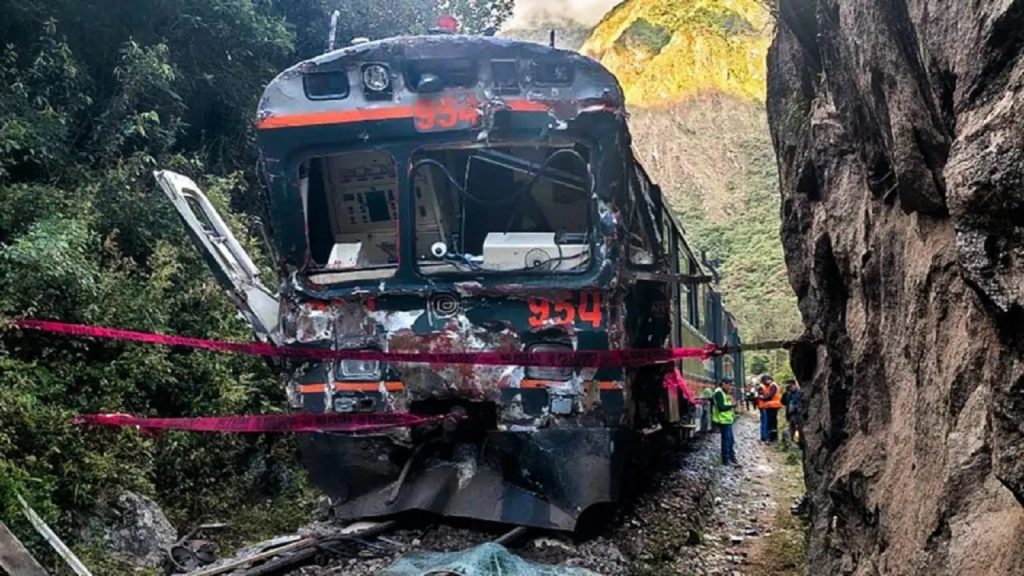 Un total de 107 turistas heridos fueron atendidos tras choque de trenes en Perú elsiglo.com.ve