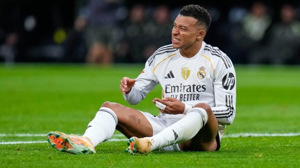 Mbappé, baja por un esguince de rodilla elsiglo.com.ve