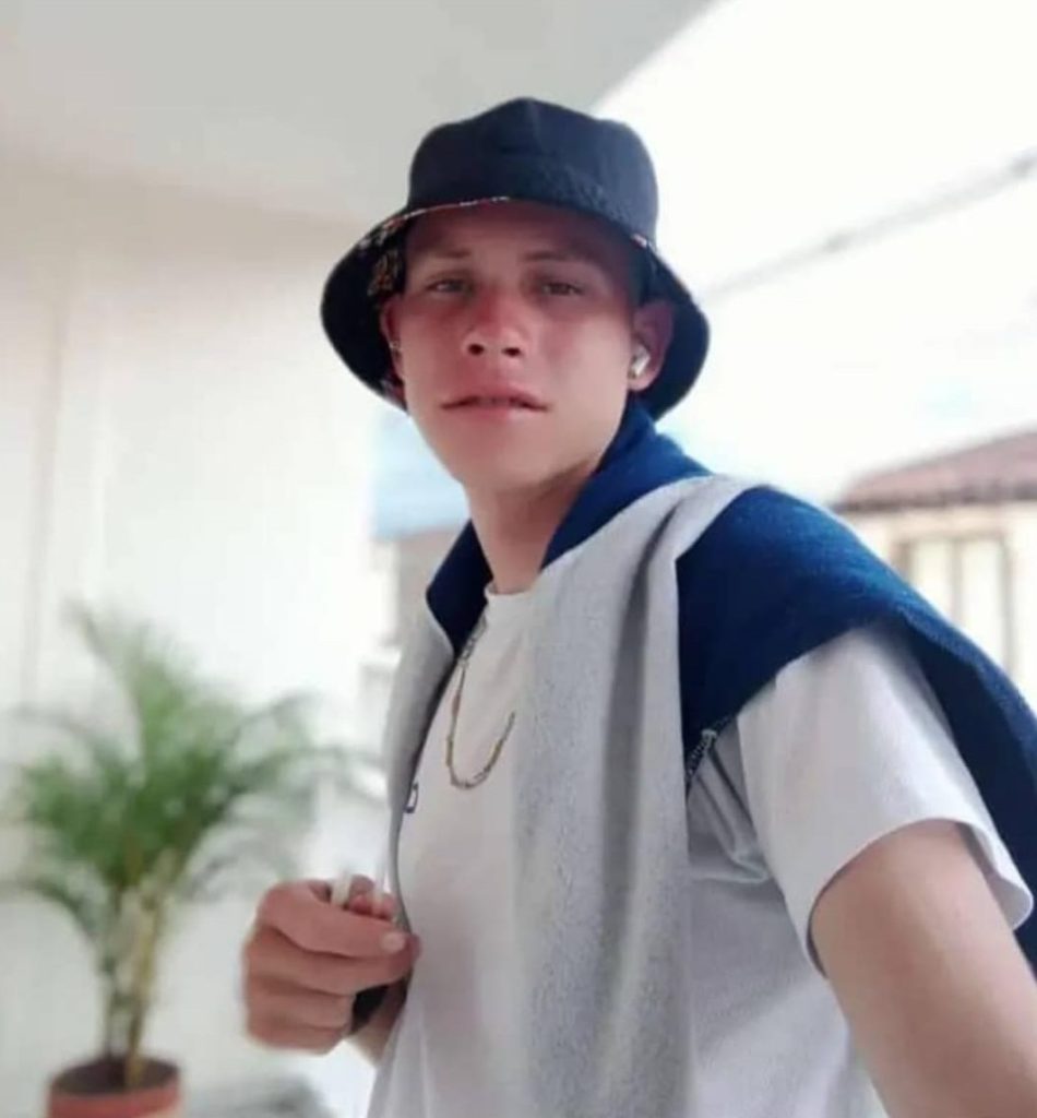 De una puñalada en el pecho un adolescente asesinó a su tío elsiglo.com.ve