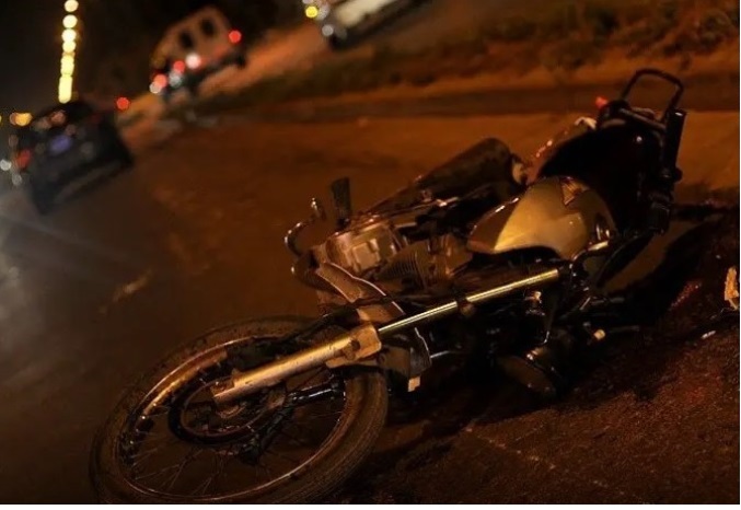 Muertos dos hombres y una mujer tras choque frontal entre dos motos elsgilo.com.ve