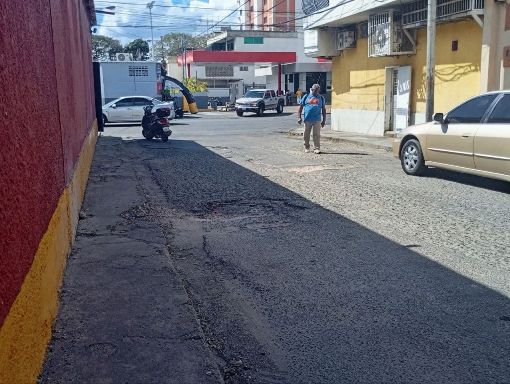 Piden plan de asfaltado en la calle H de Santa Ana elsiglo.com.ve