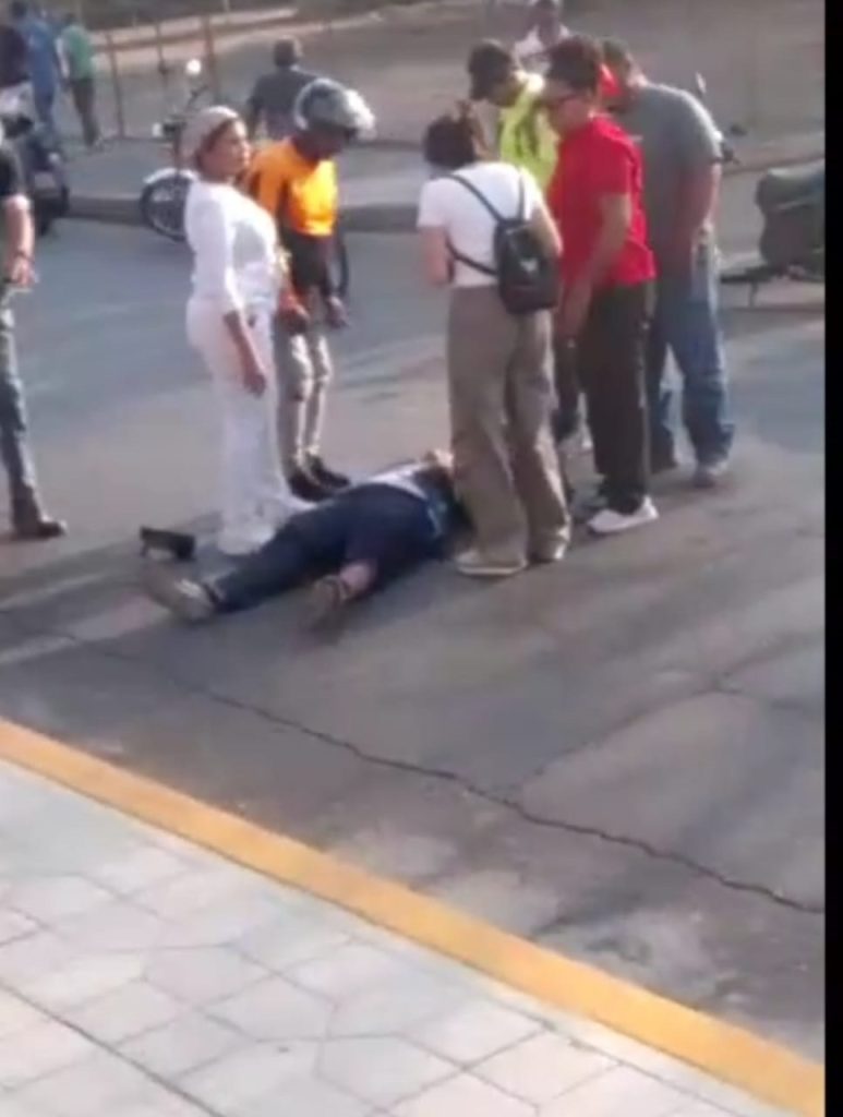 Dos lesionados tras accidente de moto en la avenida Bermúdez elsiglo.com.ve