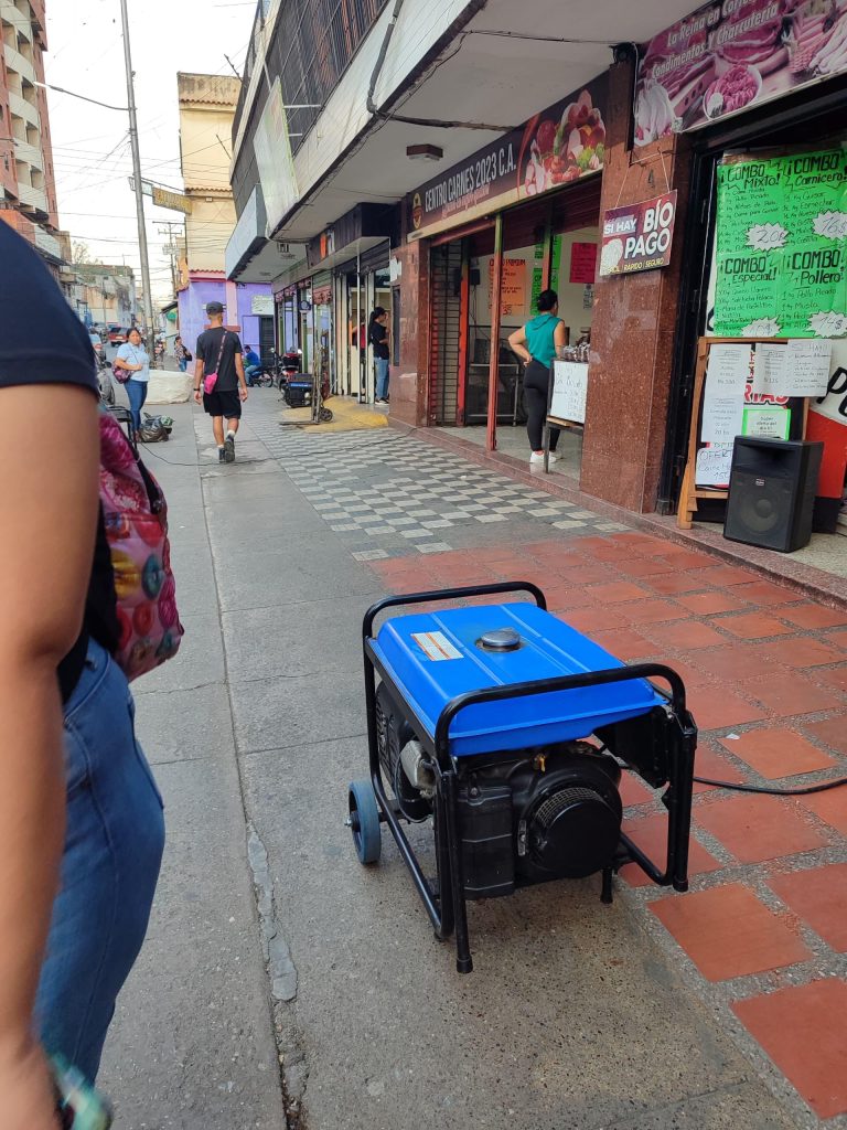 Apagones prolongados golpean actividad comercial en Ribas elsiglo.com.ve