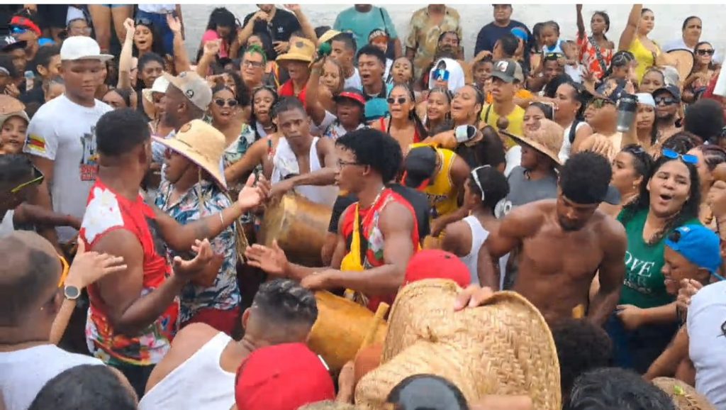 Cultores de Ocumare impulsan campaña "Mil banderas para San Juan" elsiglo.com.ve