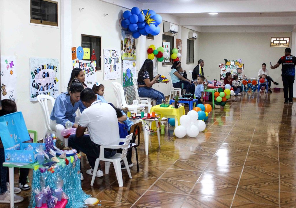 El material reciclaje permite aprender jugando elsilglo.com.ve