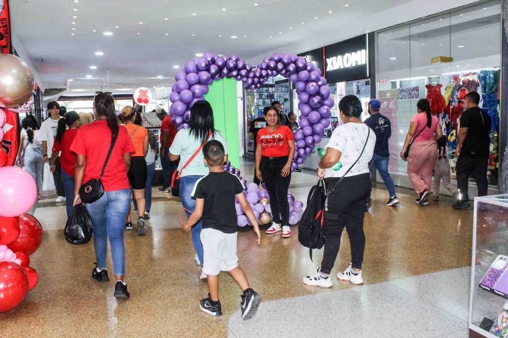El comercio en Maracay se activó en la víspera del Día de las Madres elsiglo.com.ve