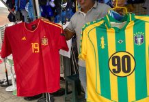 Álbumes y franelas lideran las ventas por la pasión mundialista