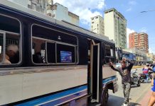 Transporte público mantiene operaciones con normalidad tras los sismos La operatividad de las unidades ha sido clave dentro del proceso de recuperación progresiva de las actividades cotidianas, facilitando el traslado de trabajadores, usuarios de centros de salud, comerciantes y demás personas que diariamente requieren desplazarse entre las cinco parroquias de la entidad.