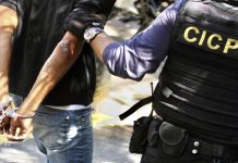 Mujer en La Guaira es agredida a martillazos por su expareja