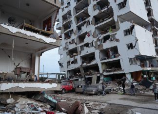Panamá envía rescatistas a Venezuela para la búsqueda de sobrevivientes de los terremotos