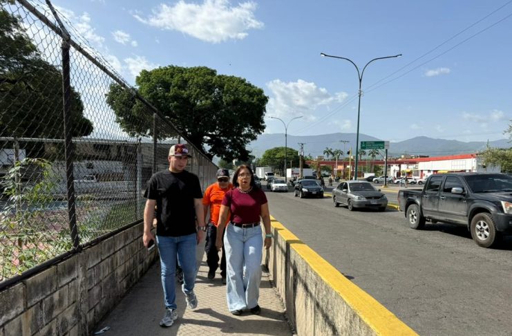 Autoridades de Aragua inspeccionan distribuidor vial y descartan riesgo de colapso Autoridades de Aragua inspeccionan distribuidor vial y descartan riesgo de colapso