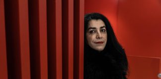 Murió «de tristeza» Marjane Satrapi, autora de Persepolis