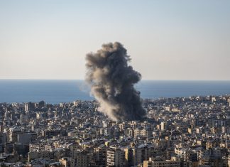 Al menos dos muertos y cuatro heridos en ataque israelí contra suburbios al sur de Beirut Al menos dos muertos y cuatro heridos en ataque israelí contra suburbios al sur de Beirut