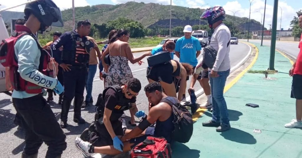Cuatro heridos en accidente de tránsito durante la celebración del Día del Padre elsiglo.com.ve