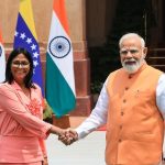 Delcy Rodríguez se reúne en India con el embajador de EE.UU. en plena apertura petrolera Delcy Rodríguez se reúne en India con el embajador de EE.UU. en plena apertura petrolera