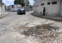 Vecinos claman por asfaltado para la calle Pinto Salinas Vecinos claman por asfaltado para la calle Pinto Salinas