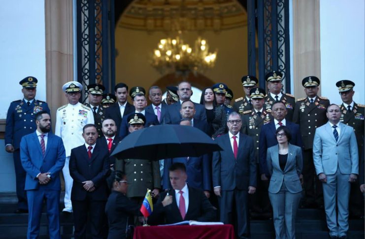 Conmemoran 205 años de la Batalla de Carabobo en el Panteón Nacional Conmemoran 205 años de la Batalla de Carabobo en el Panteón Nacional