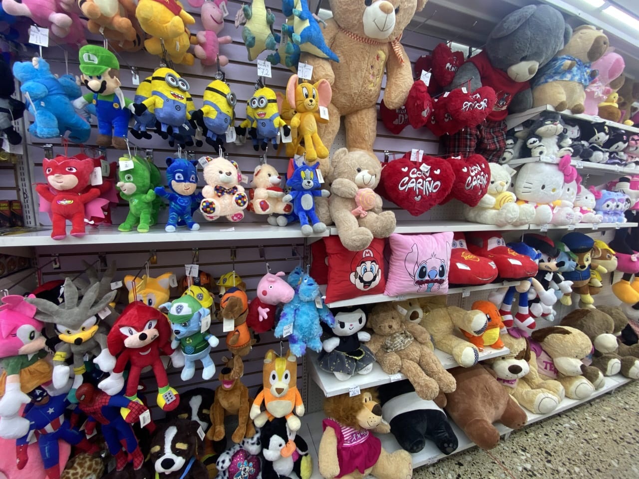Comercios de Maracay activan ofertas y promociones ante la llegada del Día del Niño