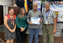 UPEL Maracay celebró el Segundo Encuentro de Cantautores El evento trascendió la mera ejecución artística para posicionarse como un pilar estratégico de la Universidad Pedagógica Experimental Libertador. En un periodo de transformaciones sociales profundas, este cónclave cultural se erigió como un testimonio de la voluntad académica por salvaguardar el patrimonio inmaterial del país. La jornada coincidió además con la celebración del Día del Compositor, lo que otorgó un significado especial a las presentaciones.