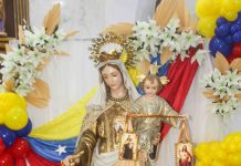 La Virgen del Carmen une al pueblo de Palo Negro en Oración