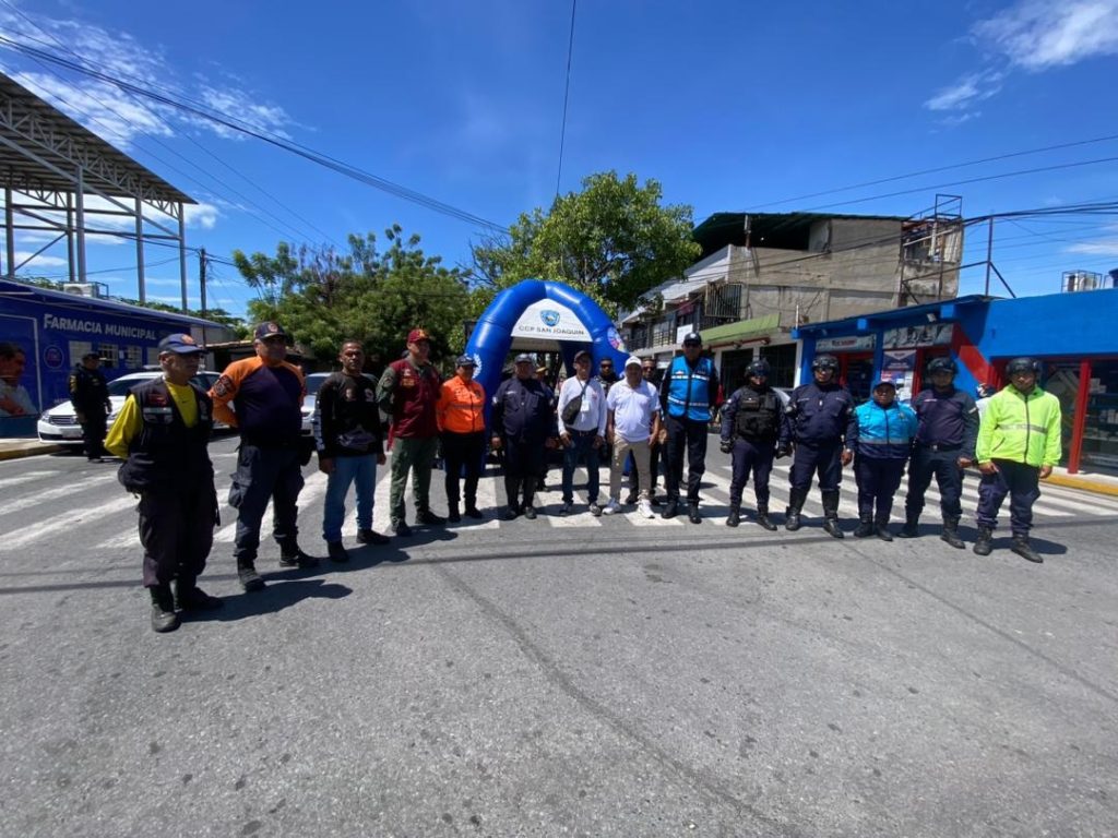 Las autoridades se desplegaron en la carretera nacional a la altura de La Indiana elsiglo.com.ve