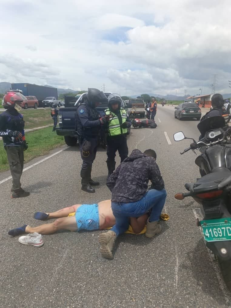 Motorizado falleció en colisión múltiple en la ARC elsiglo.com.ve
