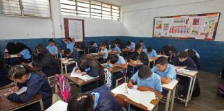 Venezuela retomará las clases a partir del lunes en zonas no afectadas por los terremotos