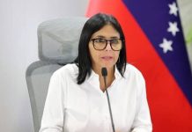 Venezuela convoca a empresas extranjeras para construcción «agresiva» de casas tras sismos Venezuela convoca a empresas extranjeras para construcción "agresiva" de casas tras sismos