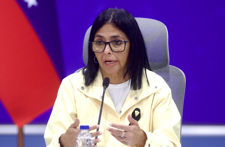 Delcy Rodríguez expresa su «profundo dolor» por la muerte del exemir de Catar Delcy Rodríguez expresa su «profundo dolor» por la muerte del exemir de Catar