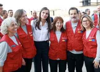 Parte a Venezuela un avión con voluntarios españoles para montar un hospital de campaña Parte a Venezuela un avión con voluntarios españoles para montar un hospital de campaña